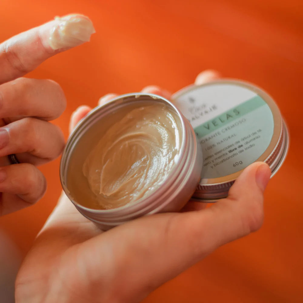 Aroma herbal y mentolado que refresca al instante. Barra natural sin aluminio para quienes aman lo fresco.