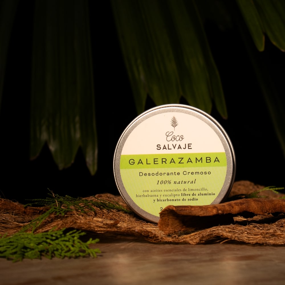 Kit Empieza lo Bueno: desodorante natural, jabón artesanal y bolsita exfoliante de sisal de Coco Salvaje.