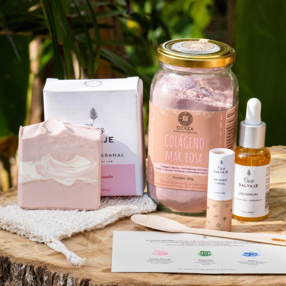 Kit Ritual Rosa de COCO SALVAJE
con productos de cuidado personal de inspiración natural, pensado para una rutina de bienestar, relajación y autocuidado.
