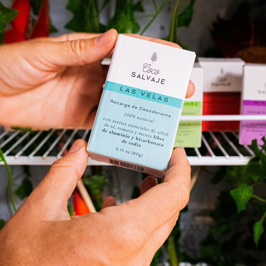 Aroma herbal y mentolado que refresca al instante. Barra natural sin aluminio para quienes aman lo fresco.