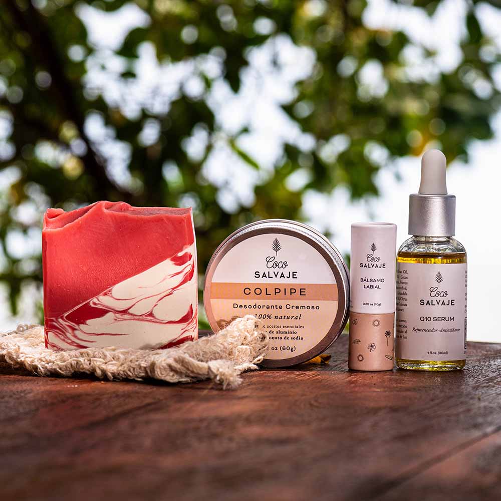 Kit Abrazo Diario: jabón Mía Mamma, desodorante Colpipe, serum, bálsamo labial y bolsita exfoliante. Todo lo que mamá necesita.