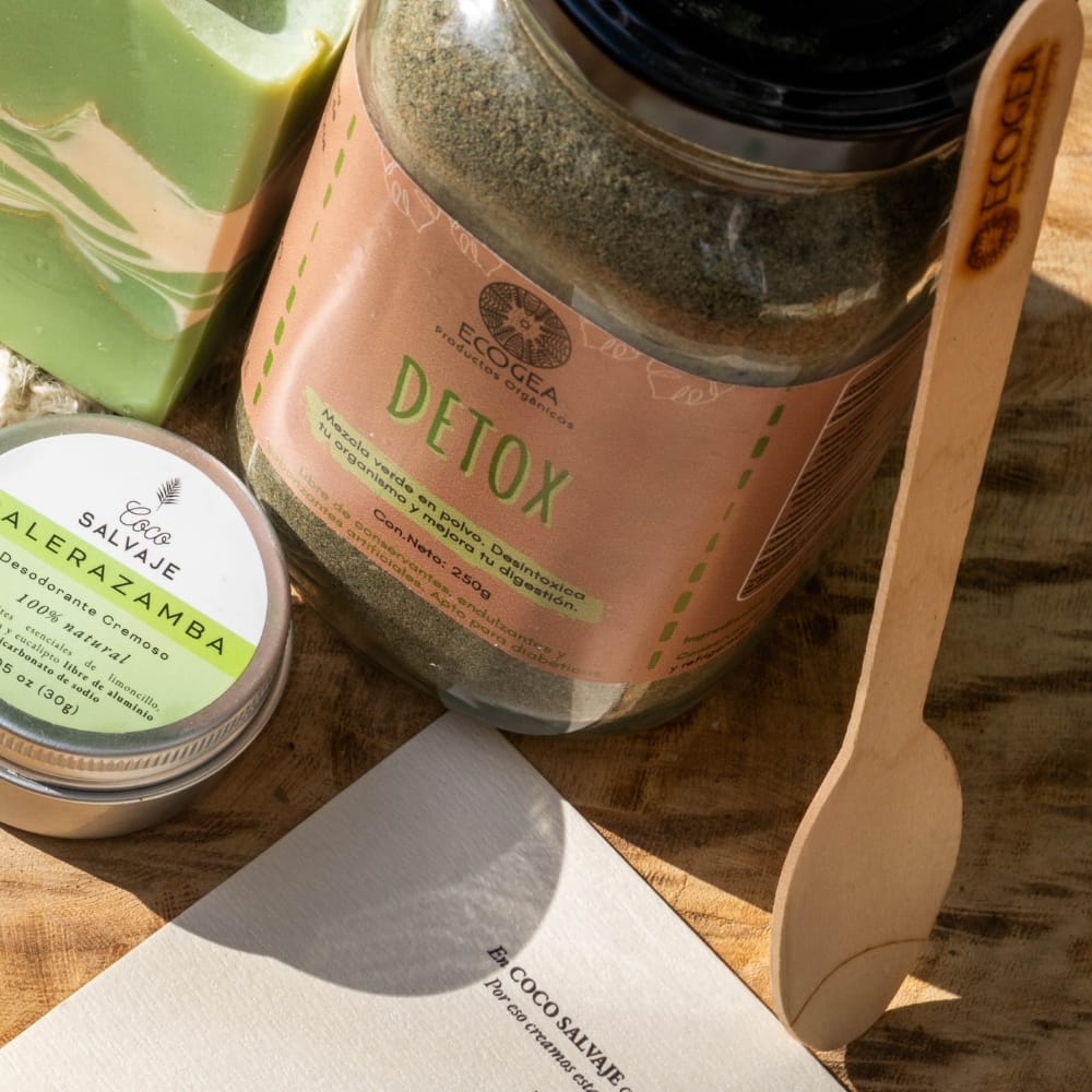 Kit Origen Puro de COCO SALVAJE
 con productos naturales para el cuidado personal, diseñado para una rutina de limpieza y bienestar.